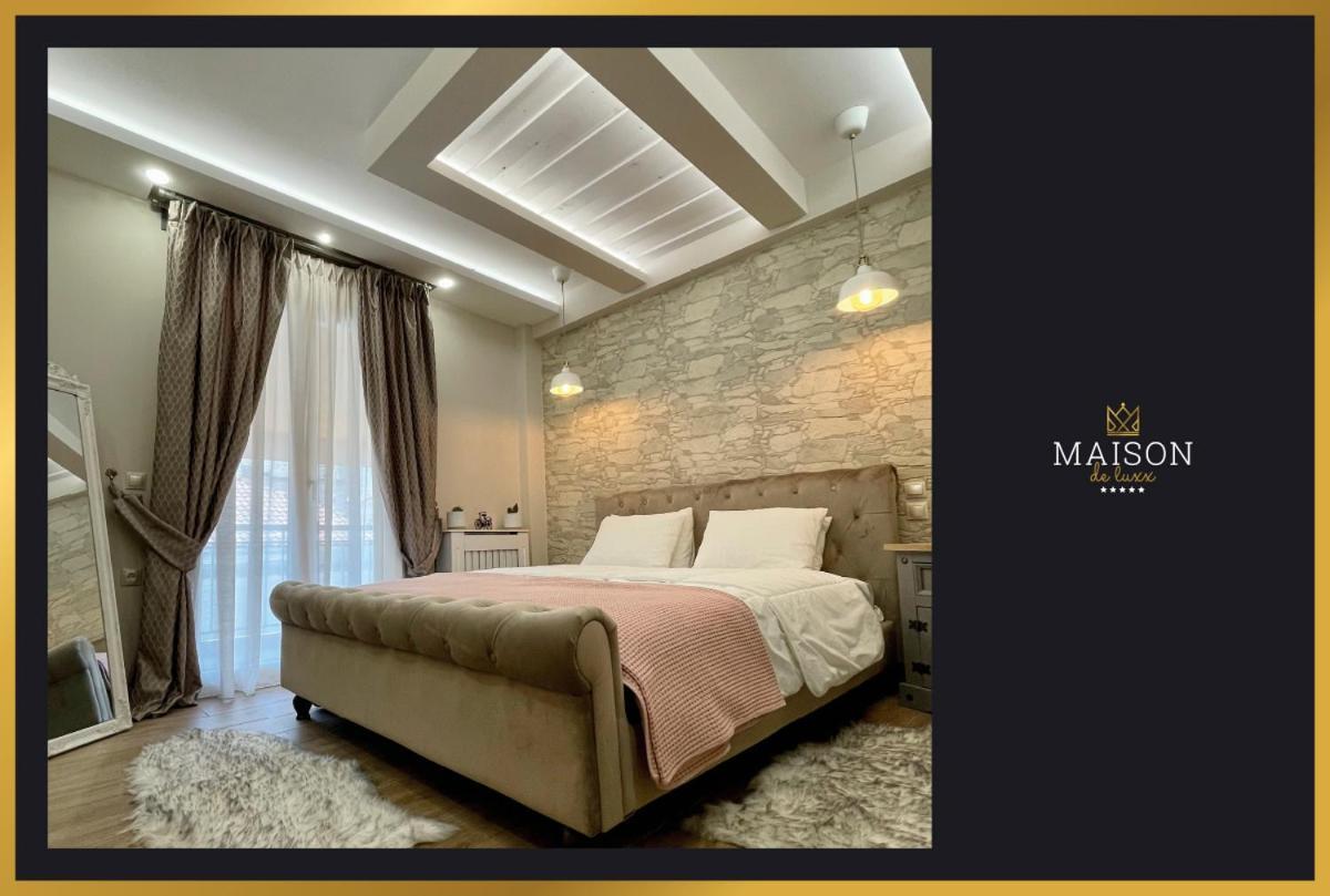 Maison De Luxx A3 Apartment Larissa Bagian luar foto